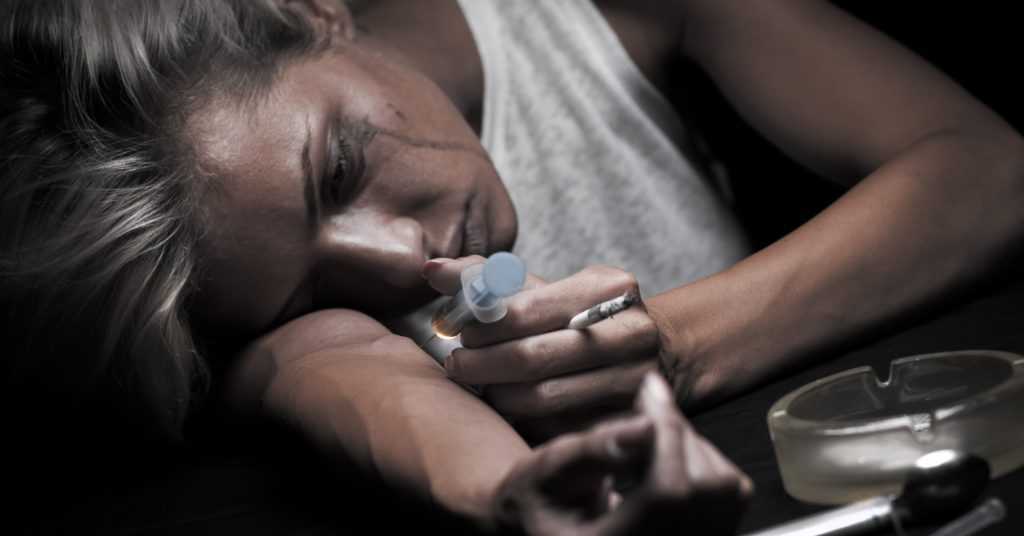 наркоманка наркоманка